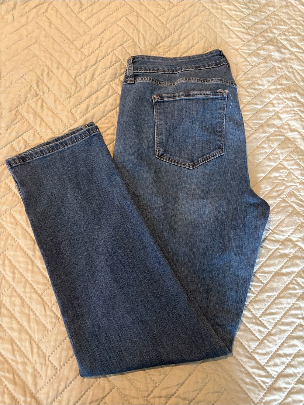 SONOMA Straight fit Jeans in Faded Blue Wash